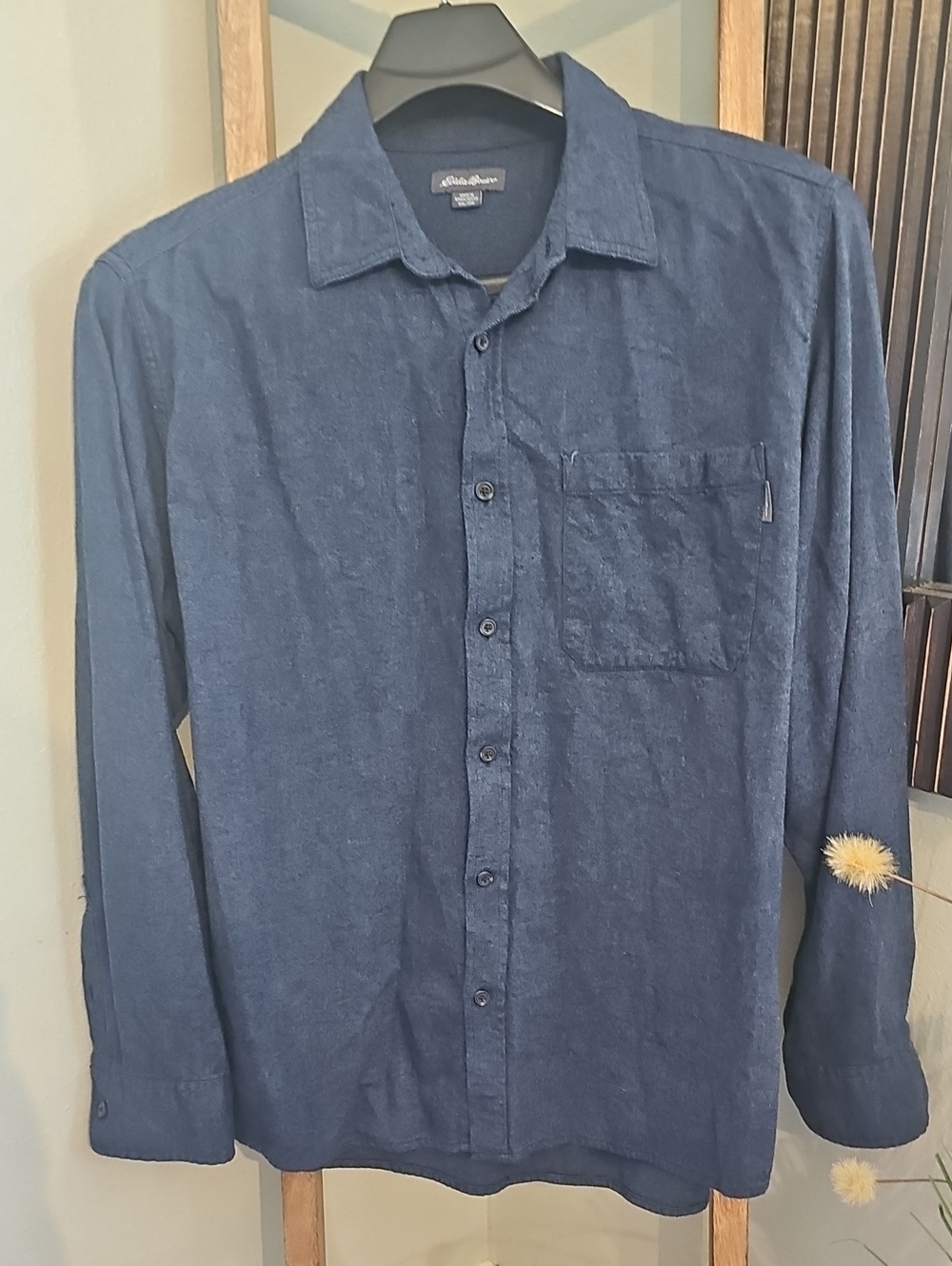 Eddie Bauer Men’s Navy Long-Sleeve Button-Up Shirt 100% Cotton